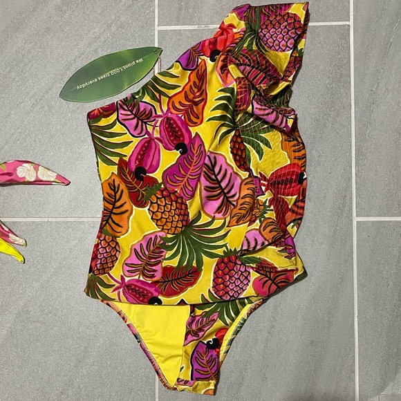 NWT FARM Rio Fruit Dreams one piece SMALL - Picture 12 of 12